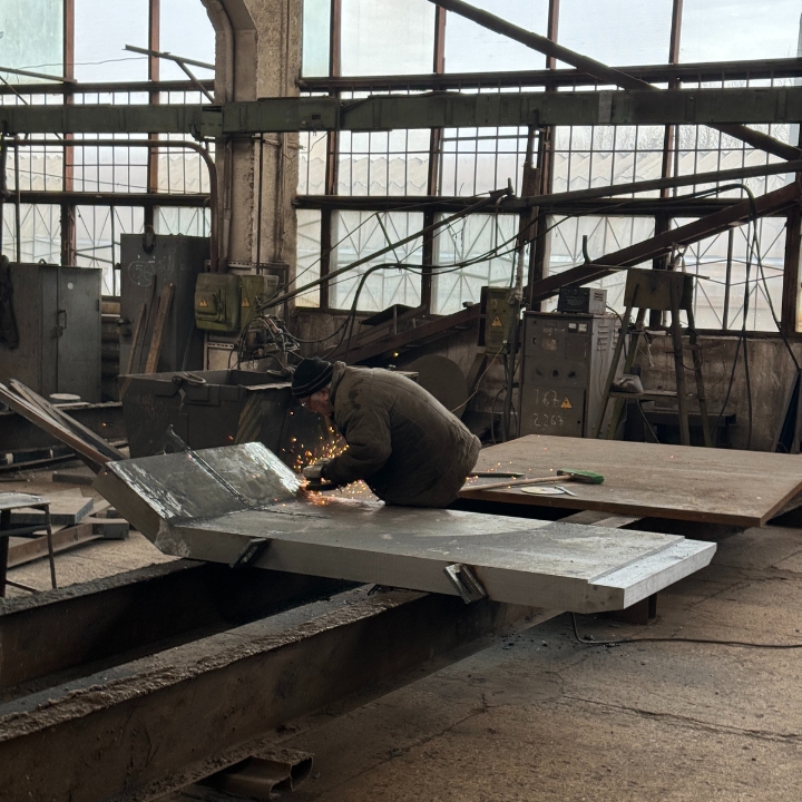 Механічна підготовка та обробка кромки товстолистового металу під зварювання
